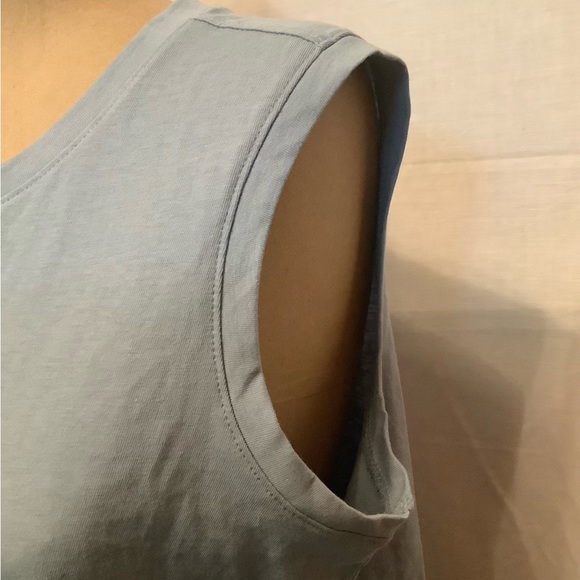 Life Is Good Women's Light Blue Beach Tank Top with Pink Graphic Flip Flops - Picture 6 of 7